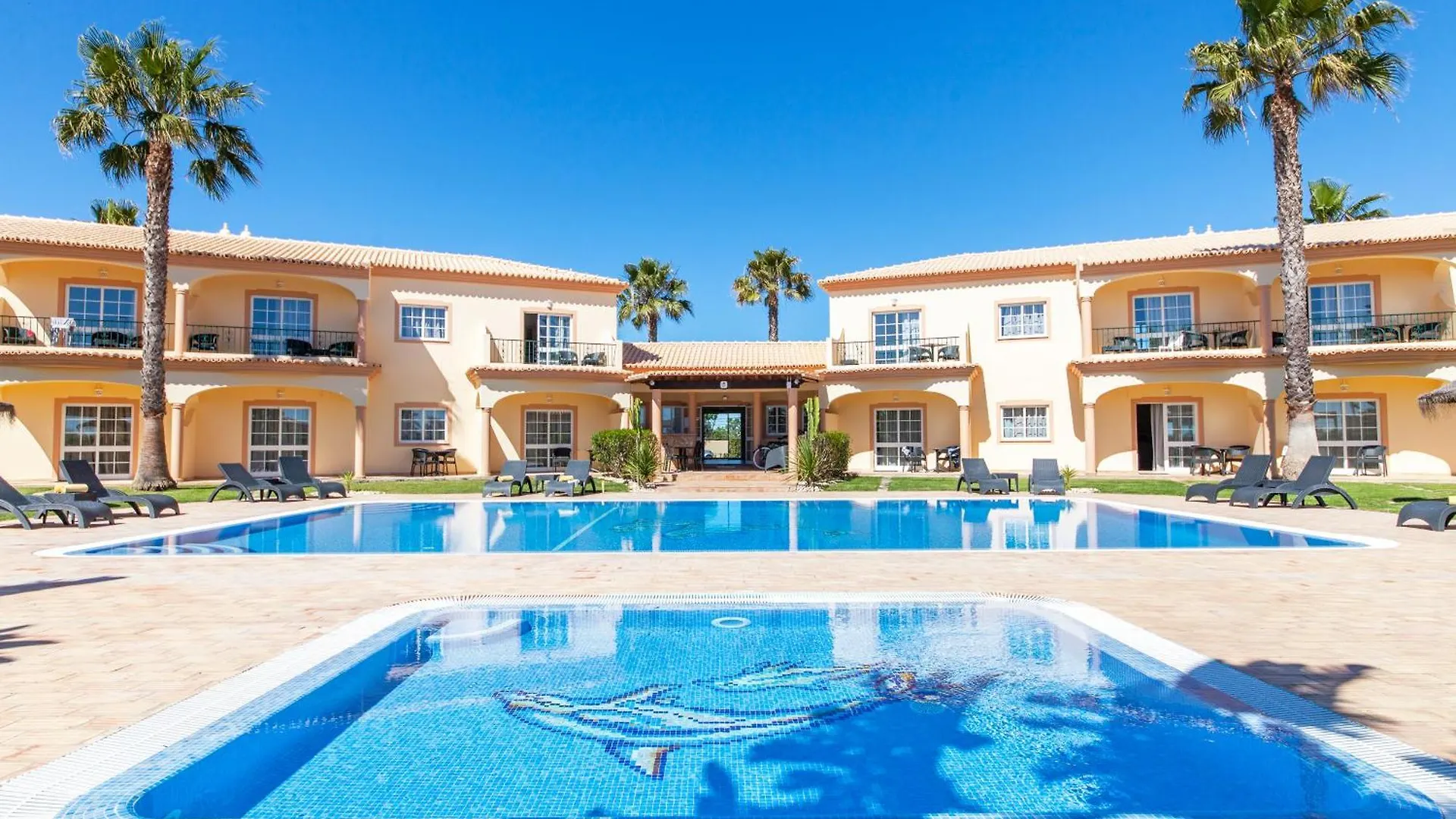 Atalaia Sol Aparthotel - Tennis & Heated Pool In Winter Lagos 4*,