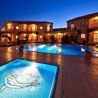 **** Vakantiepark Atalaia Sol Aparthotel - Tennis & Heated Pool In Winter Lagos Portugal