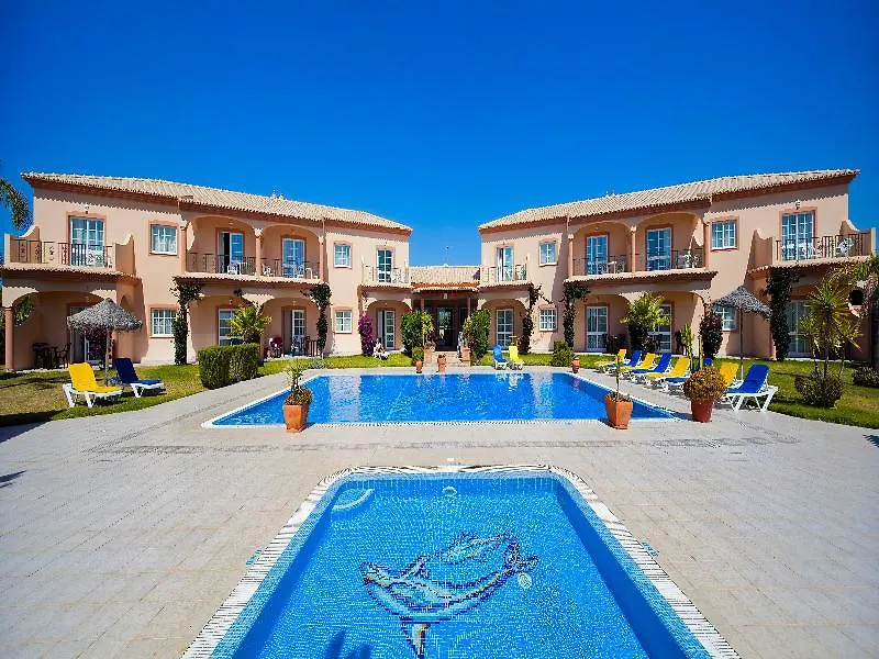 Atalaia Sol Aparthotel - Tennis & Heated Pool In Winter Lagos Feriepark