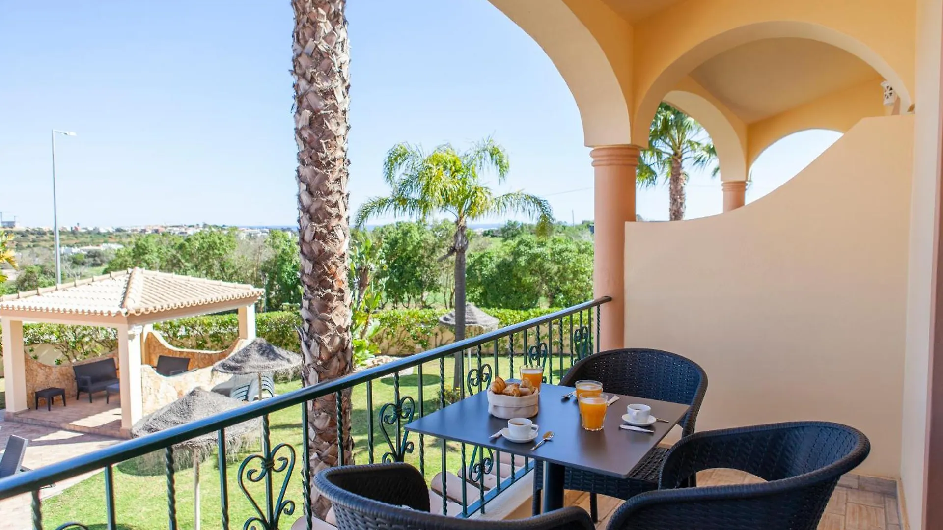 Atalaia Sol Aparthotel - Tennis & Heated Pool In Winter Lagos